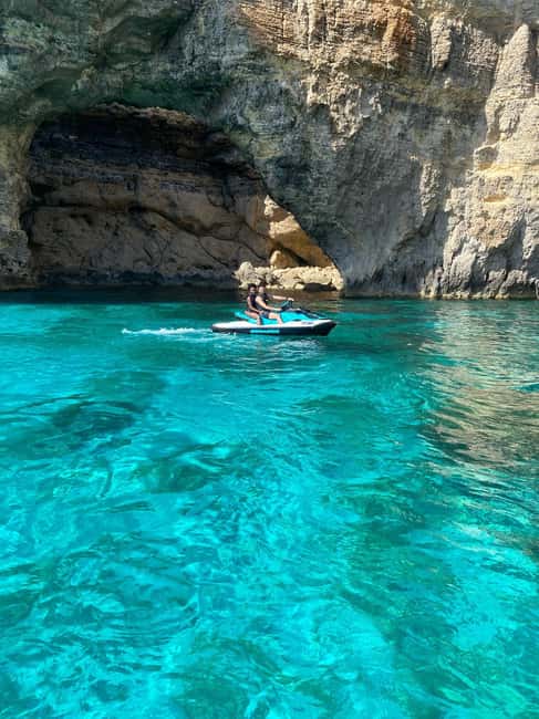 Mellieha: Comino and Blue Lagoon Jet Ski Safari Tour at 3 PM - Ħalfa Rock and the open-water ride
