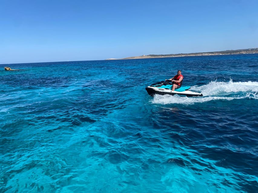 Mellieha: Jet Ski Rental with Safety Boat - What happens at the Labranda Hotel meeting point