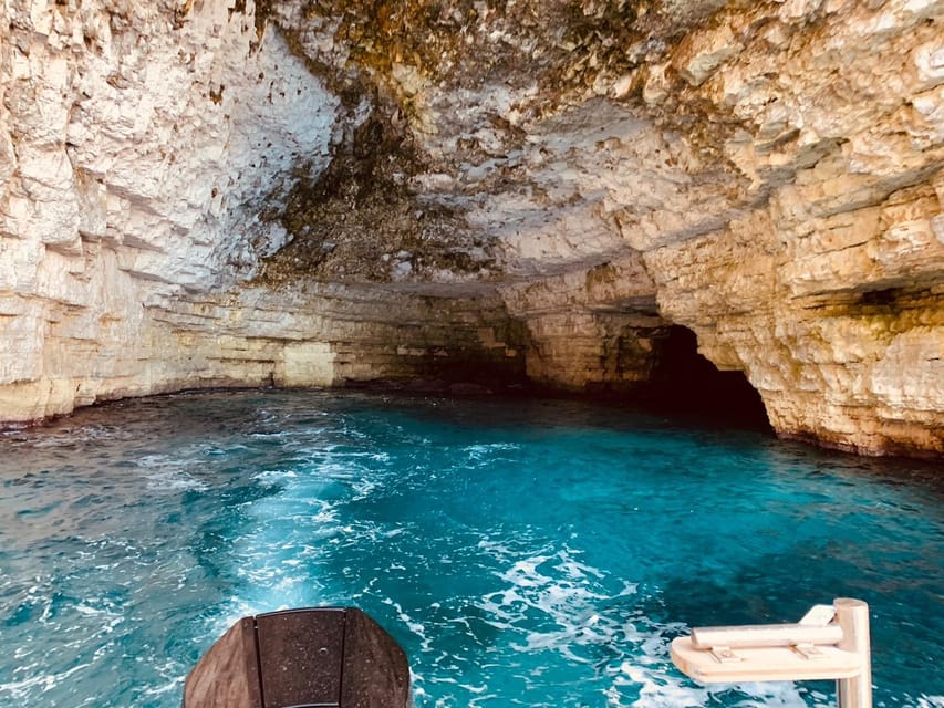 Mellieha: Speedboat Trip Round Comino Caves 2h @ Blue Lagoon - Elephant Rock and St. Mary Battery Arch