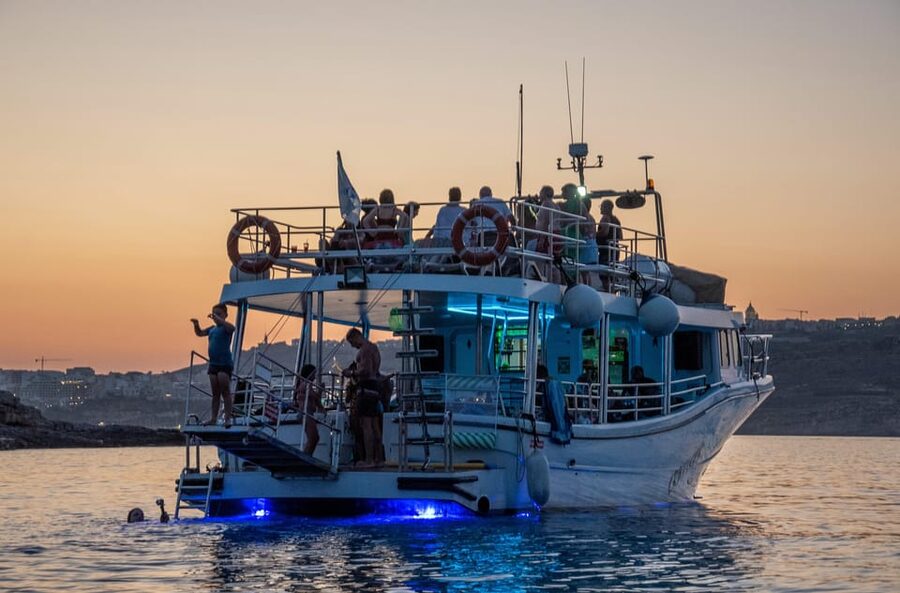 Mellieha: Two Bay Evening Cruise Including The Blue Lagoon - Who will enjoy this trip most