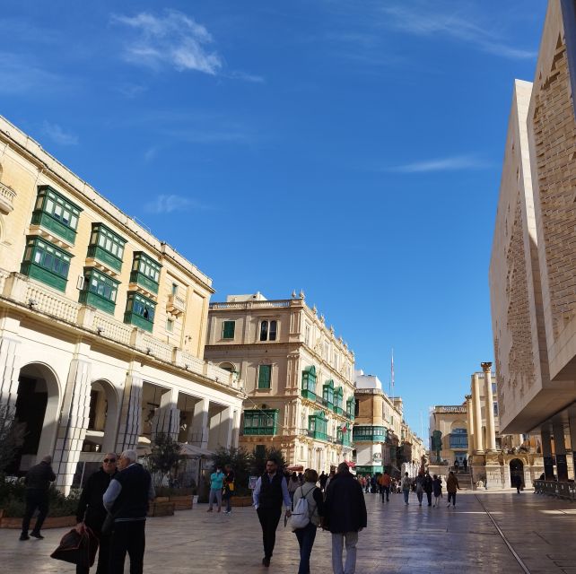 On the Footsteps of the Knights - Valletta and Vittoriosa - Crossing the Grand Harbour by Traditional Gondola