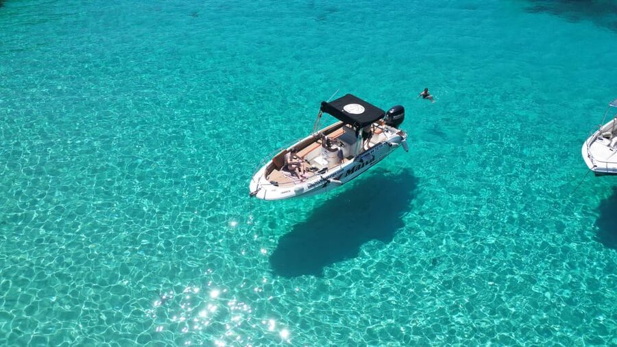 Private Boat Tour: Discover Comino's Blue and Crystal Lagoon - What the private format really gives you