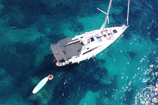 Private Day Charter on Amazing Mowgli - Lunch is where planning pays off