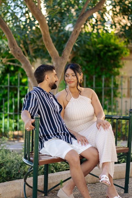 Proposal Photoshoot with Professional Photographer in Malta - Cost, group size, and practical value
