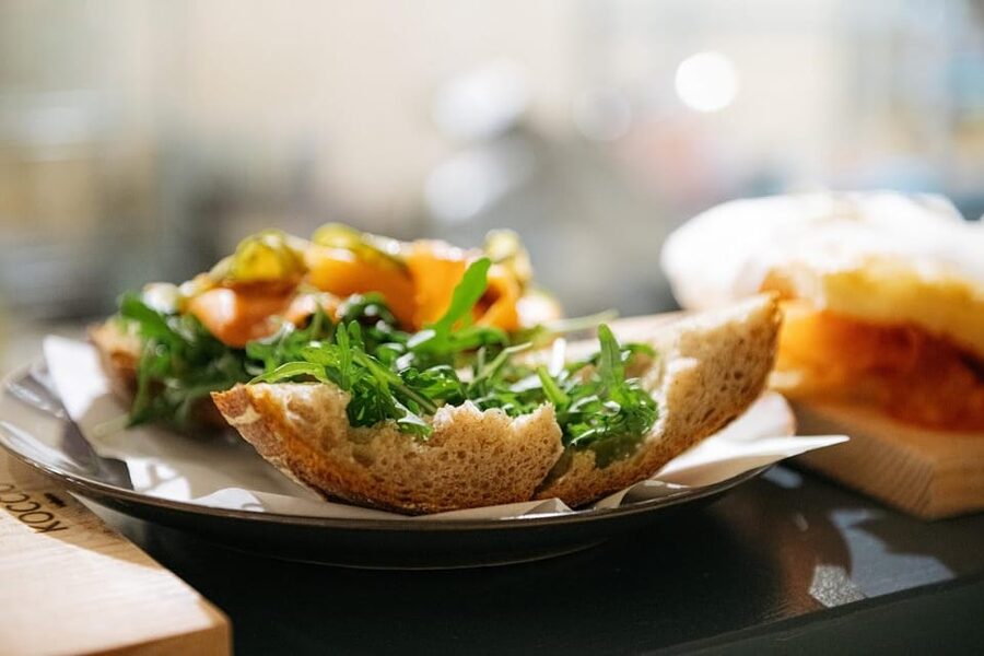Romantic Italian Cuisine Dinner in Valletta - What the dining experience is not