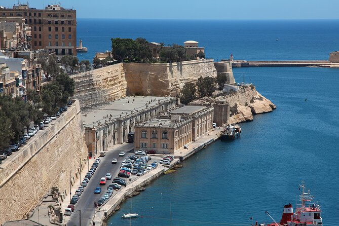 Shore Excursion, Best of Valletta, An Insider's View - Upper Barracca Gardens and the first view of Valletta