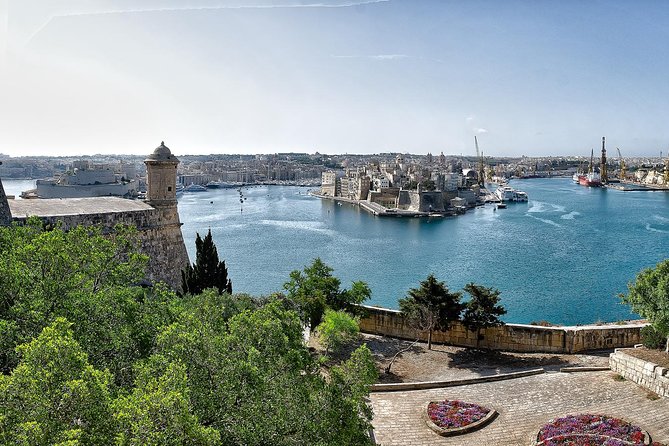 Shore Excursion, Best of Valletta, An Insider's View - The elevator ride to Valletta’s upper city