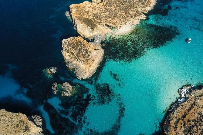 Snorkeling in Blue Lagoon Beaches and Bays Trip Comino - What to bring for the beaches and boat