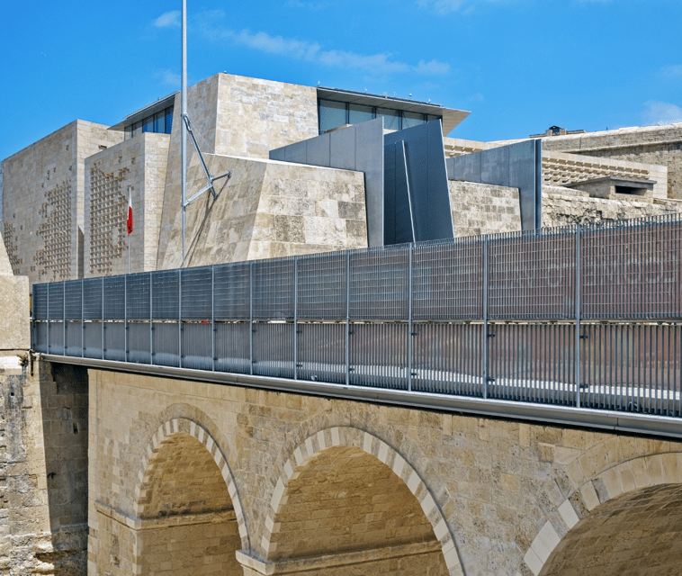 The Grand Tour of Valletta: A walking tour of Valletta. - Finishing at Misraħ San Ġwann