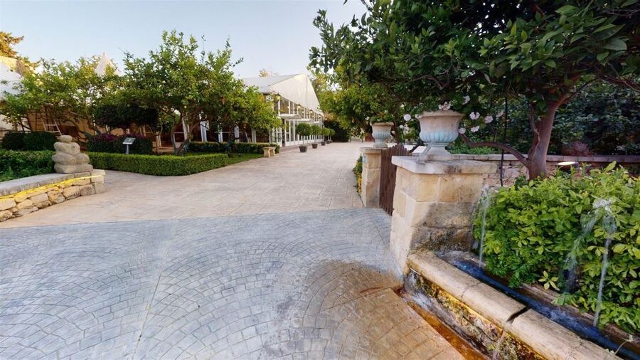 The Limestone Heritage Park and Gardens (Entry Ticket) - Food, drinks, and the Maltese platter