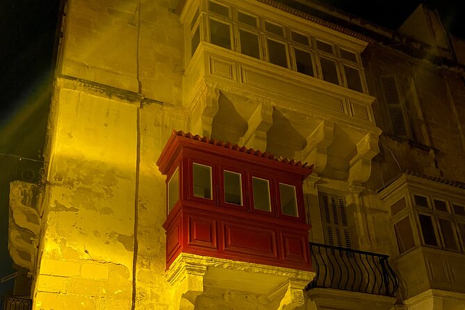 The Original Valletta Ghost Tour - Fort St Elmo and the National War Museum finale