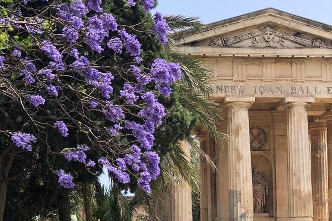 The Original Valletta Walking Tour - Castille Place and the Upper Barrakka Gardens