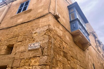 Three cities walking tour incl. entrance to Inquisitor’s palace
