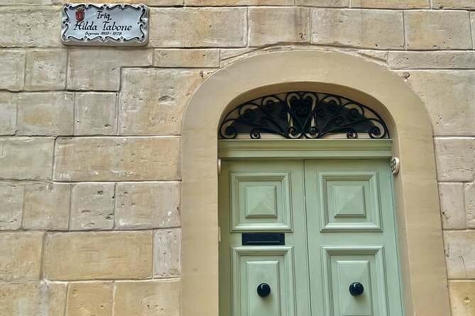 Three cities walking tour incl. entrance to Inquisitor's palace - What the guide adds to the morning