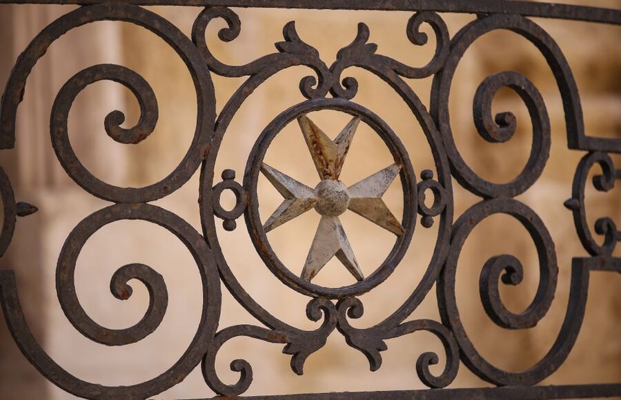 Valletta: 3-Hour Walking Tour - Republic Street, the courts, and St. George’s Square