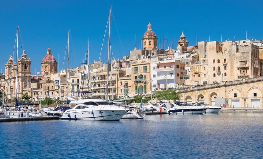 Valletta: Express Walk with a Local in 60 minutes - Why the eight-person limit matters