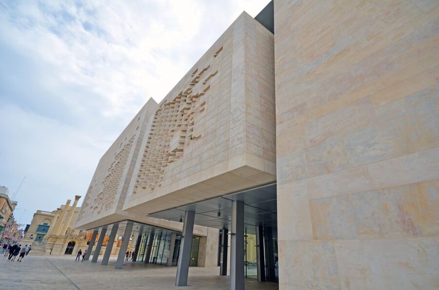 Valletta: Half-Day City Discovery Walking Tour - St. George’s Square and the Grandmaster’s Palace