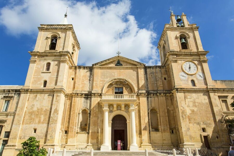 Valletta: Private Insider Walking Tour with Licensed Guide - Why a private walk works well in Valletta