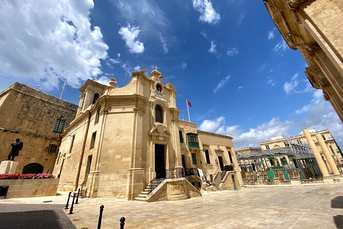 Valletta Private Walking Tour - St. George Square and the Grand Master’s Palace