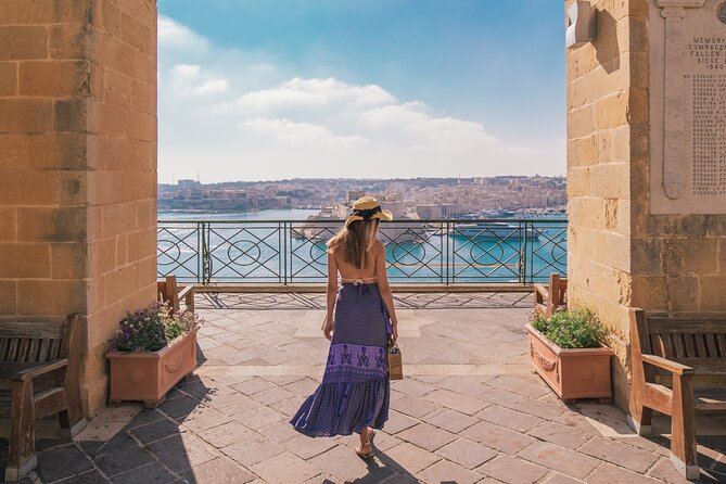Valletta (UNESCO) guided tour, Malta Experience (included), Cathedral (optional) - The Malta Experience puts the centuries on screen