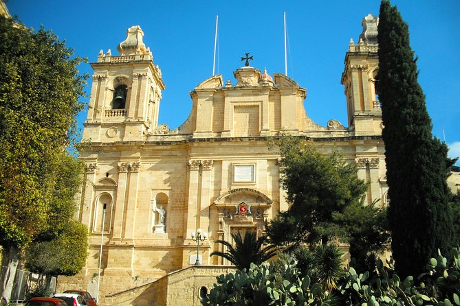 Vittoriosa Three Cities Private Walking Tour - Through the Couvre Porte and into old Birgu